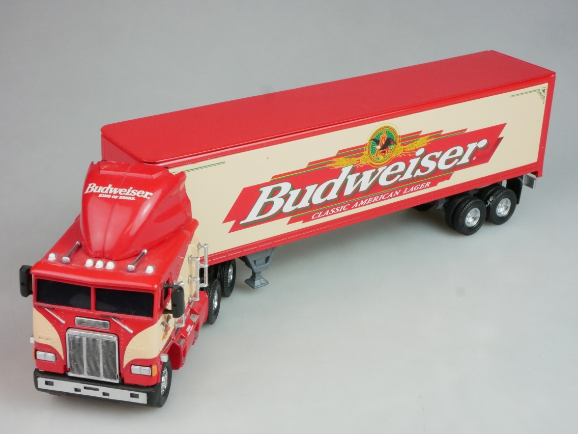 KS201/A Frightliner Budweiser - 47095