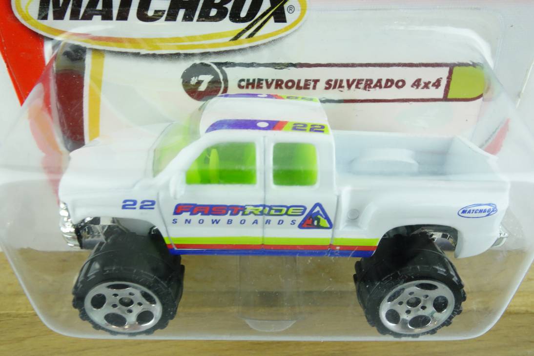 Chevrolet Chevy Silverado Pick-Up 4x4 - 16345