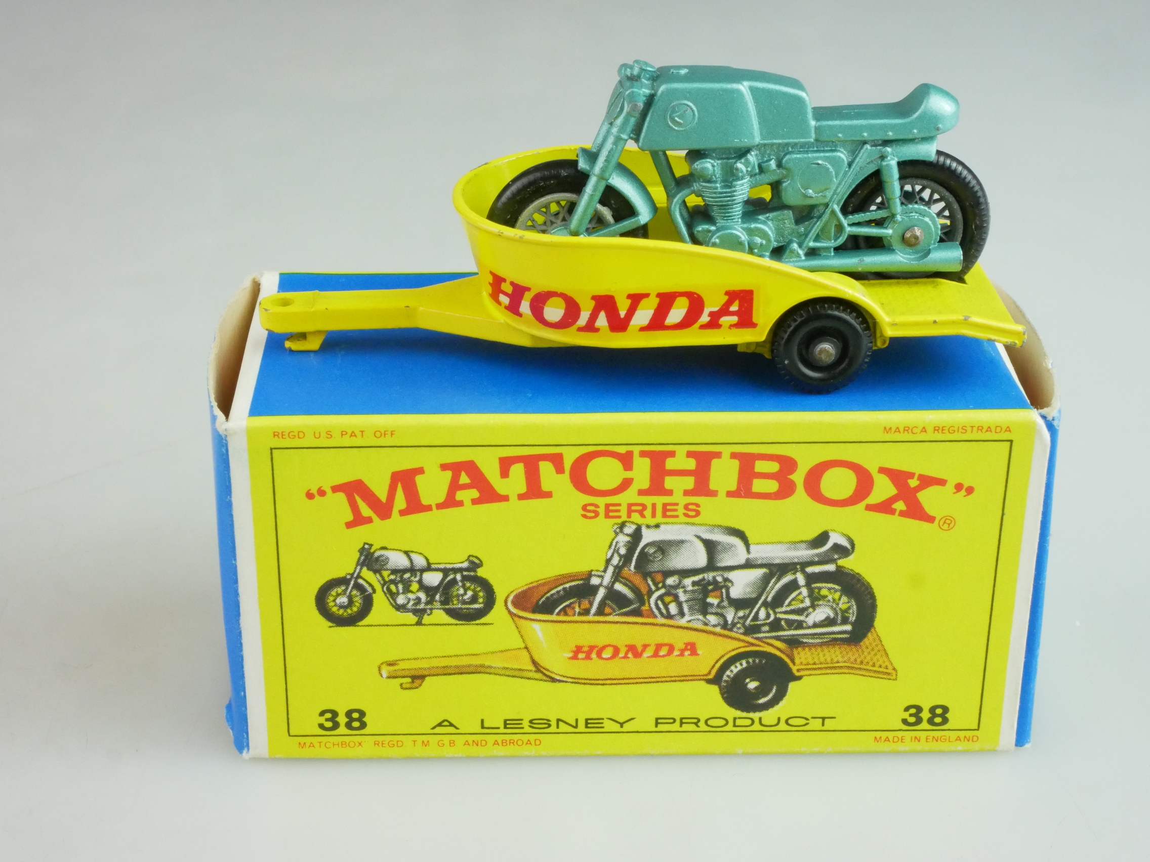 38c Honda Motorcycle & Trailer - 30281