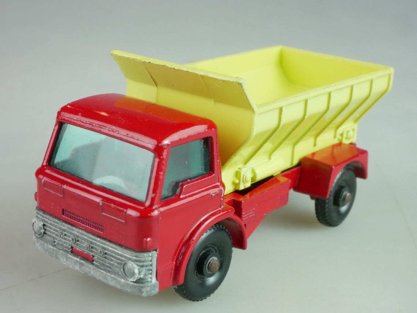 70b Grit Spreading Truck - 31269