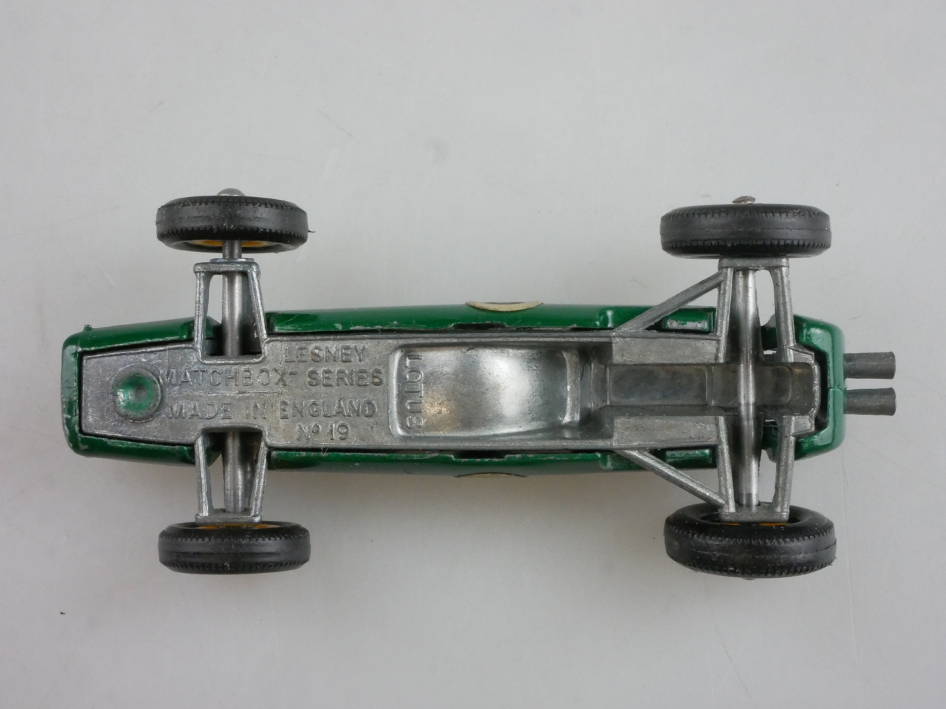 19d Lotus Racing Car - 31834 Matchbox Regular Wheels - Picture 6 of 9