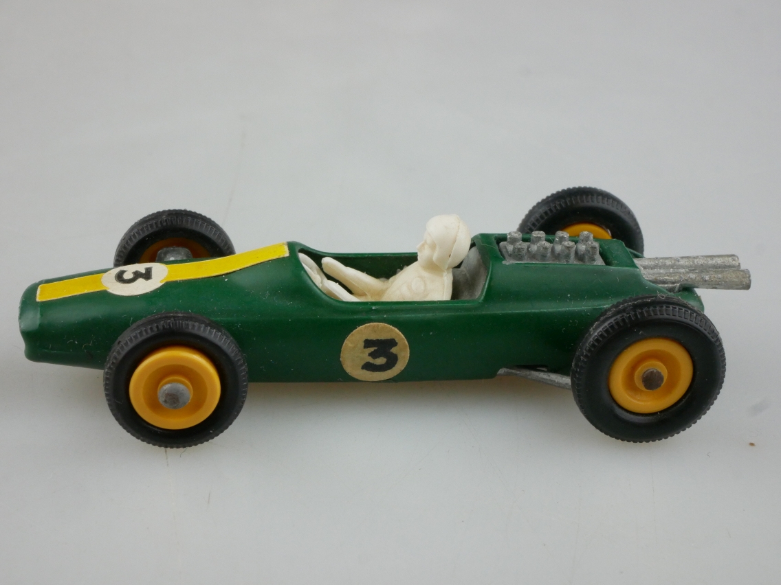 19d Lotus Racing Car - 37420