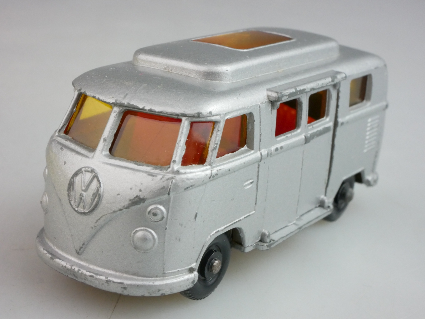 34d Volkswagen Camper - 37874