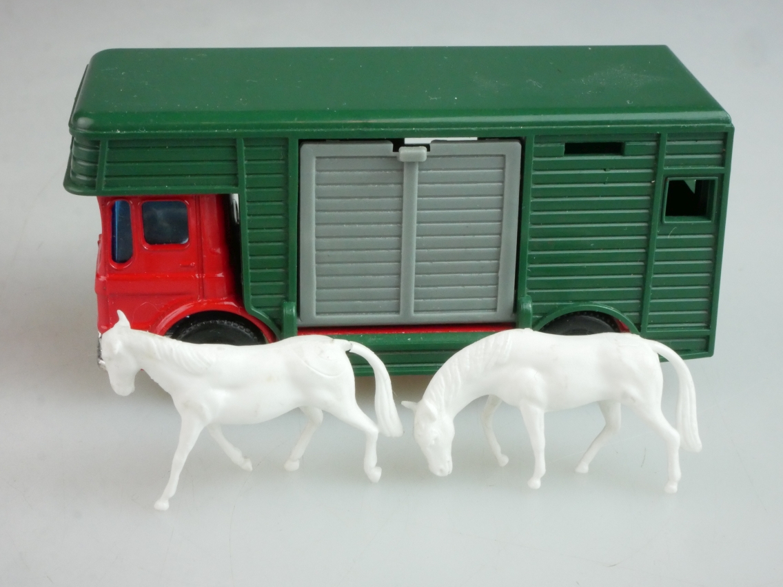17e Horse Box - 38289