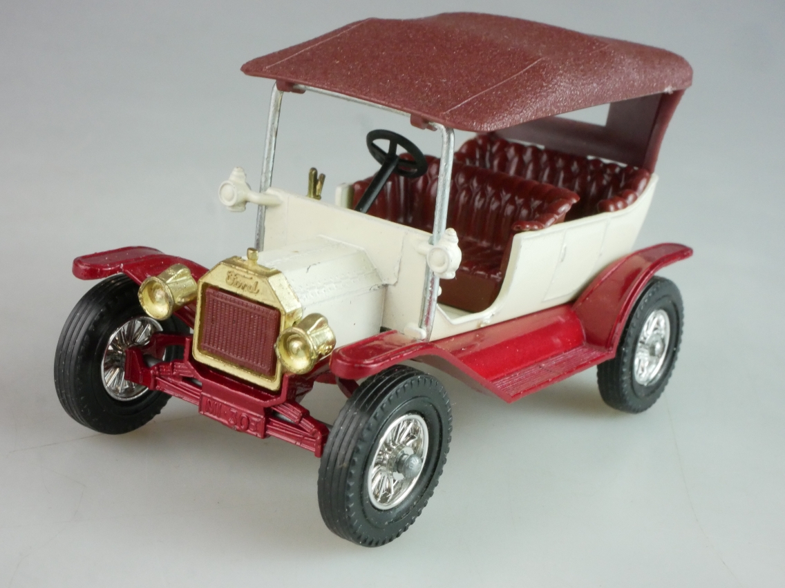Y-01-2 1911 Ford Model T - 46649