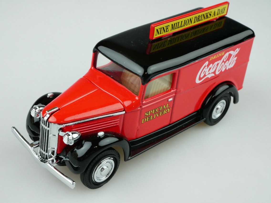 YPC02 1937 GMC Van Coca Cola - 47191