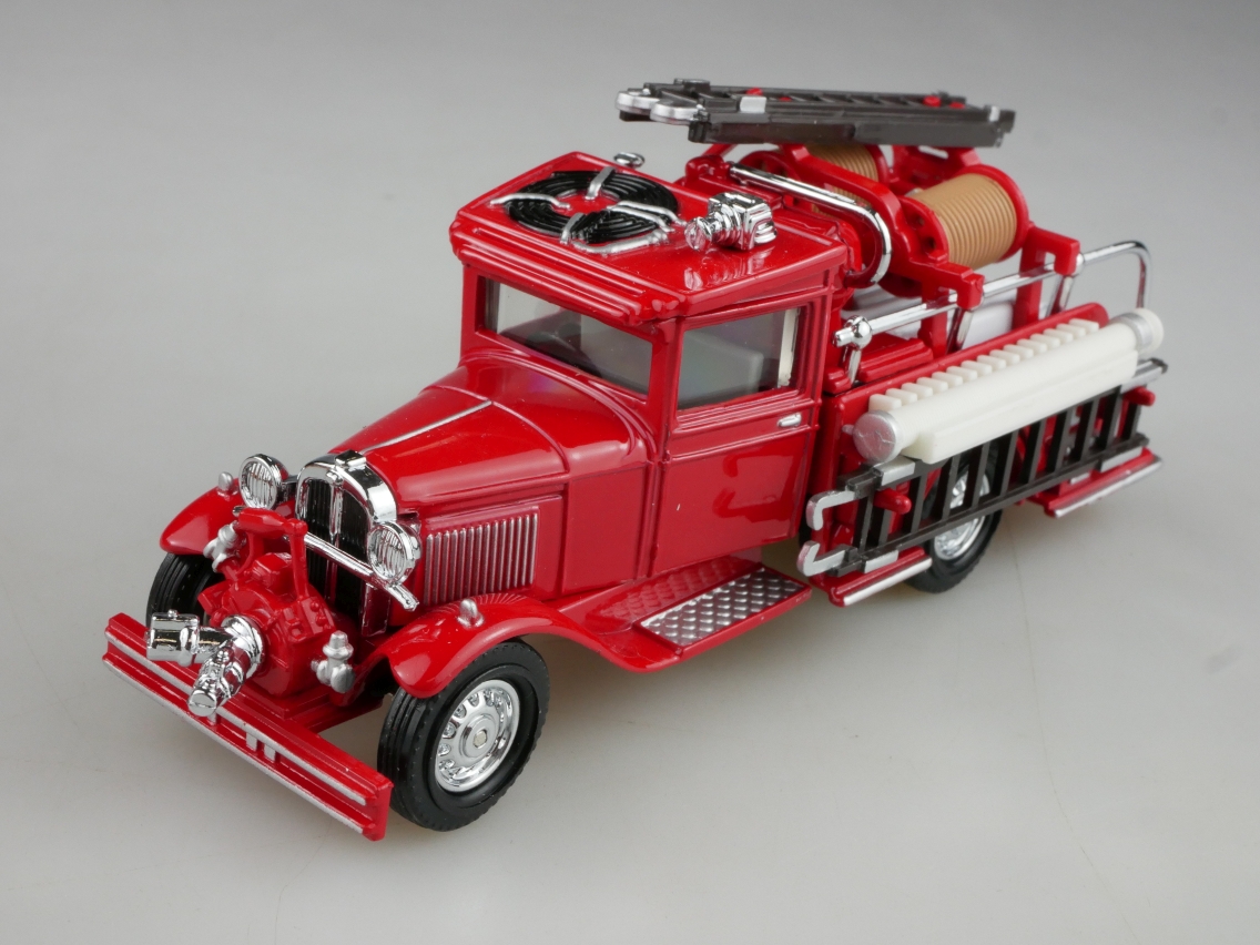 YFE06 1932 Ford AA Feuerwehr - 47606