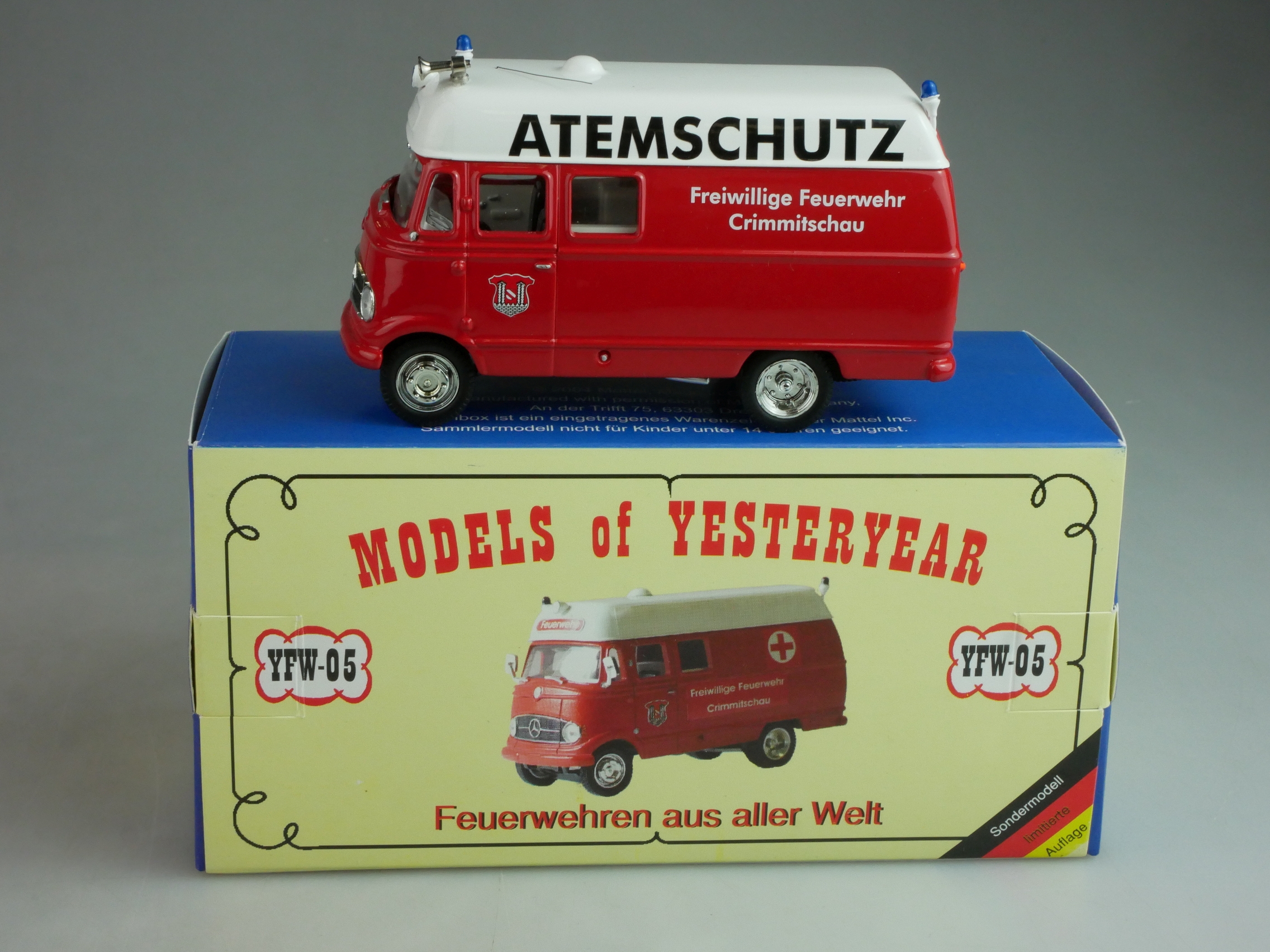 YFW05 1959 Mercedes L 408 Feuerwehr Crimmitschau Code 3 - 49023