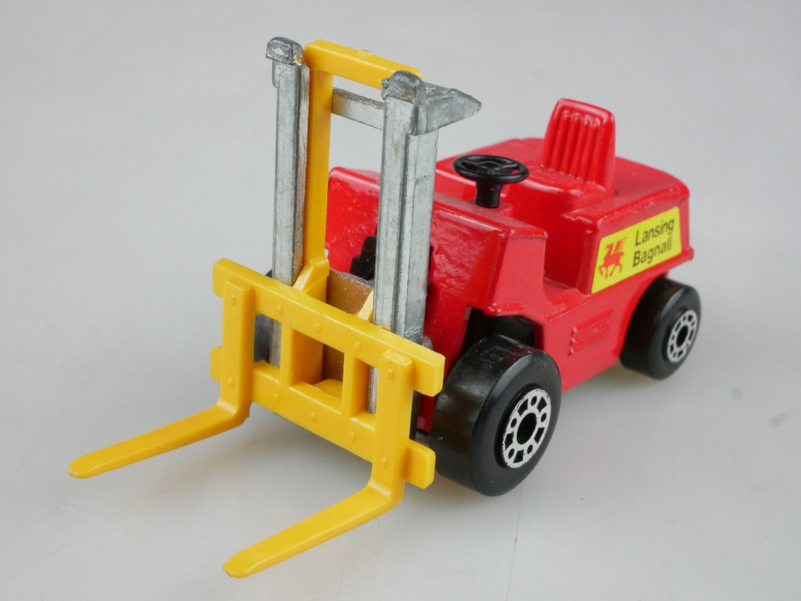15-B Fork Lift Truck cast A - 55319
