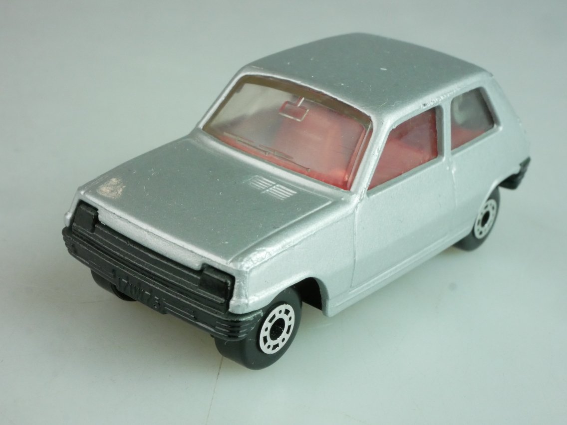 21-C Renault 5TL silber - 56020