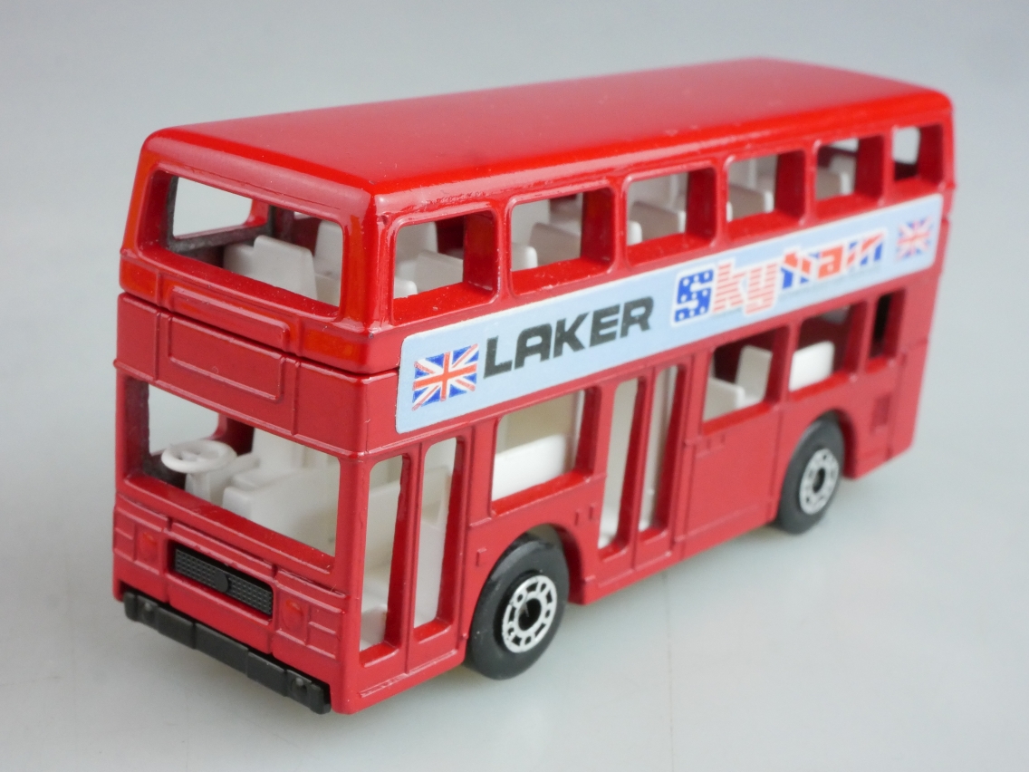17-C London Bus - 57304