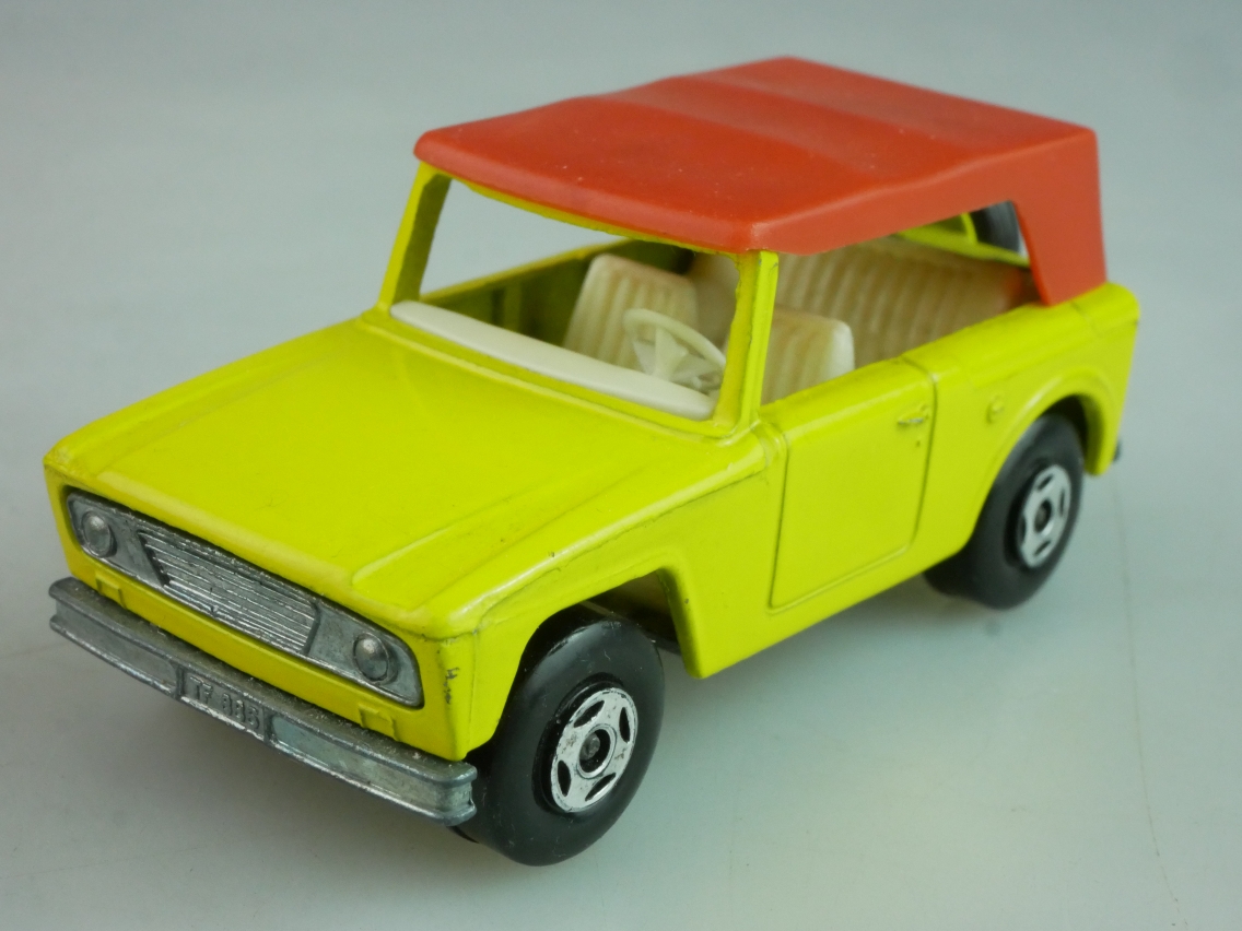 18-A Field Car yellow - 57310