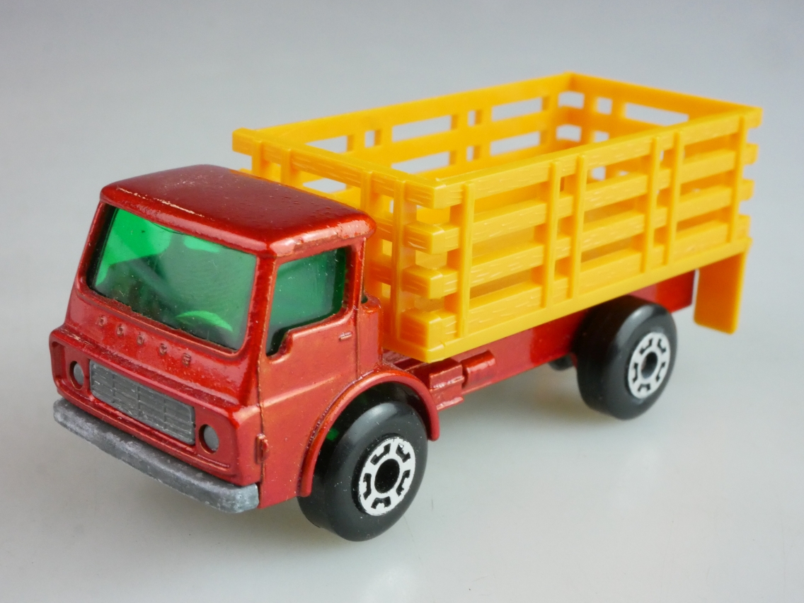 71-C Dodge Cattle Truck bronze - 58503