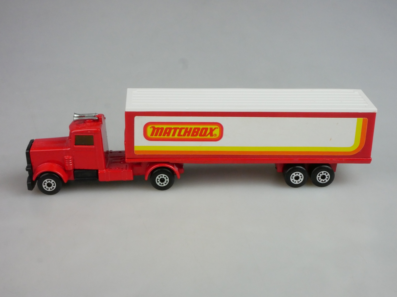 TP-024 Container Truck MATCHBOX - 59036