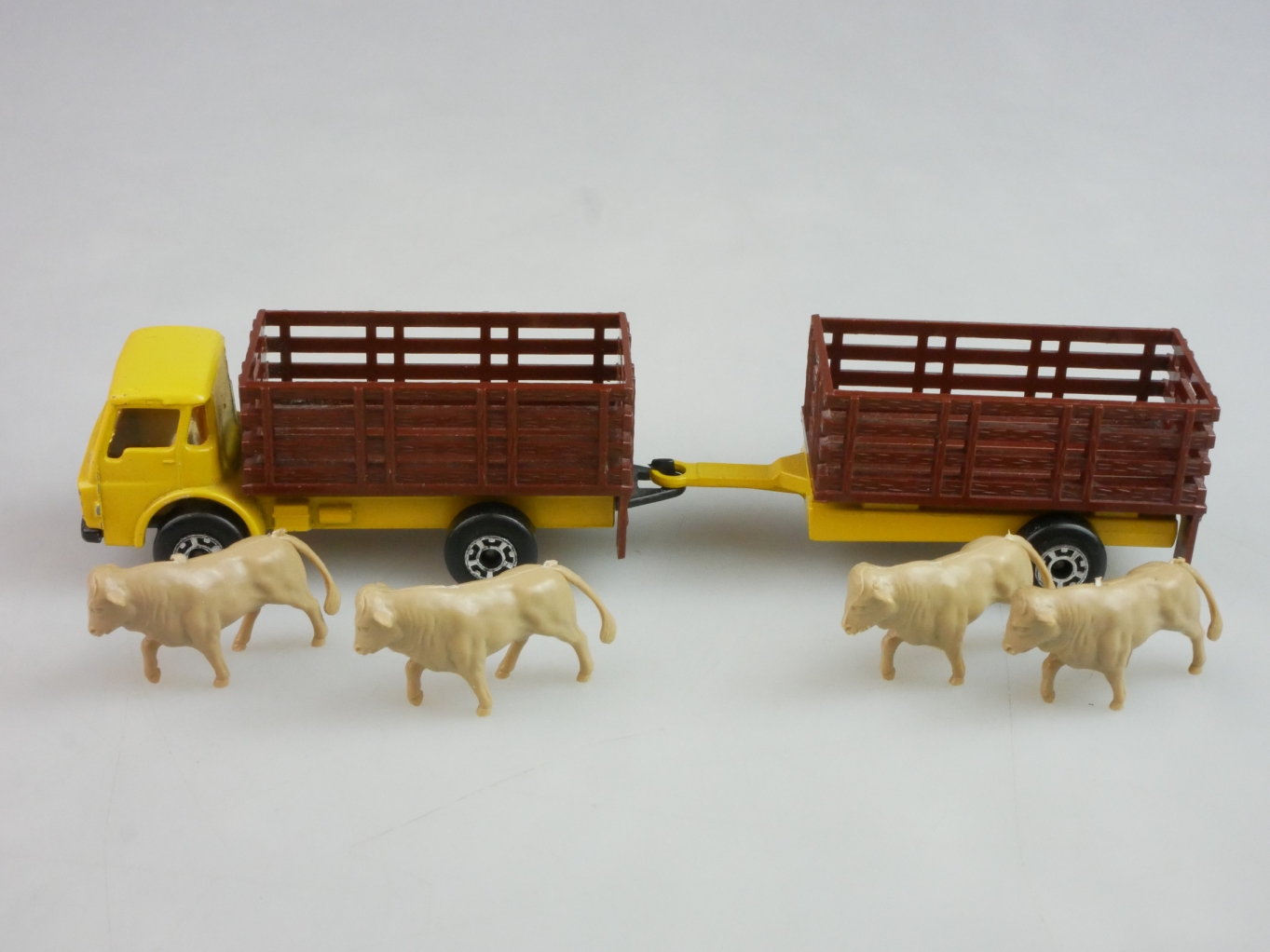 TP-103 Cattle Truck & Trailer - 59038