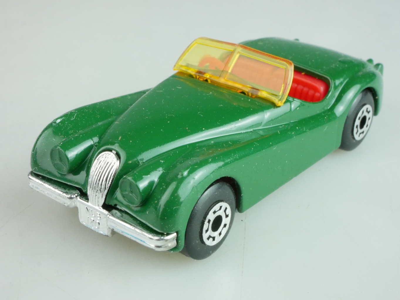 Jaguar XK 120 (22-E) - 60905