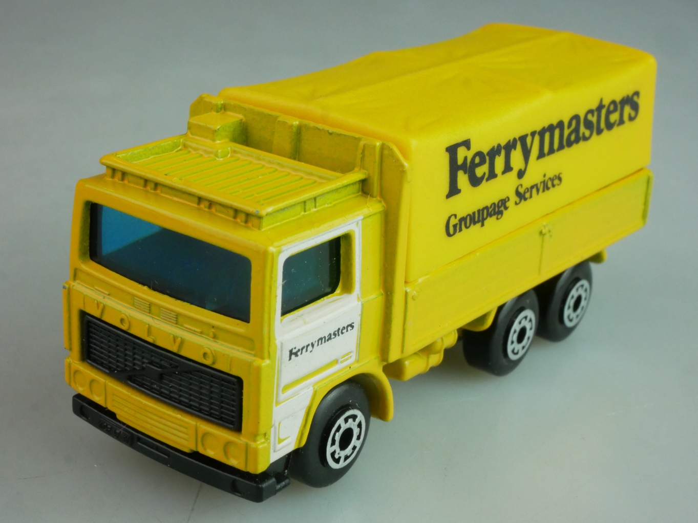 Volvo Tilt Truck Ferrymasters (26-F/49-G) - 60917