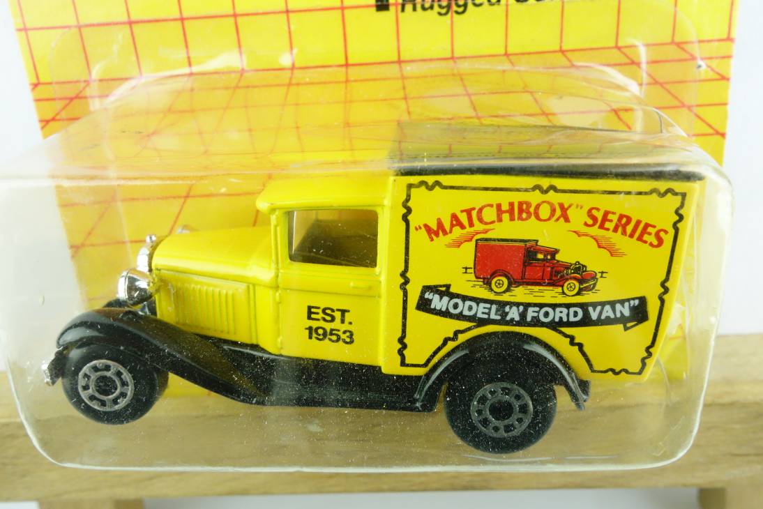 Ford Model 'A' Van "MATCHBOX" (38-E/76-C) - 64736