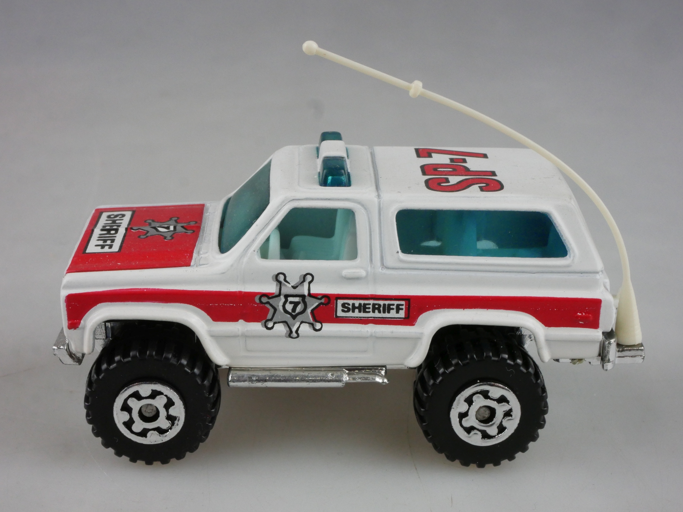 4x4 Chevy Blazer (50-E) - 65208
