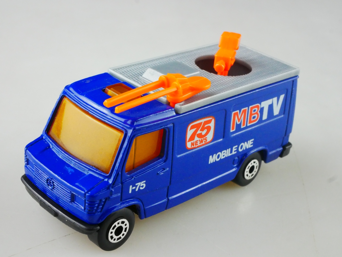 TV News Truck MB TV (68-G/73-D) - 66252