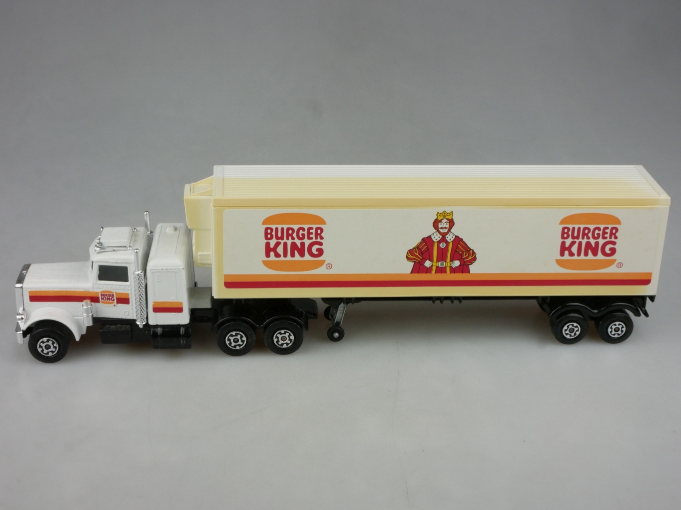 K-031B Peterbilt Refrigerator Truck Burger King - 78345