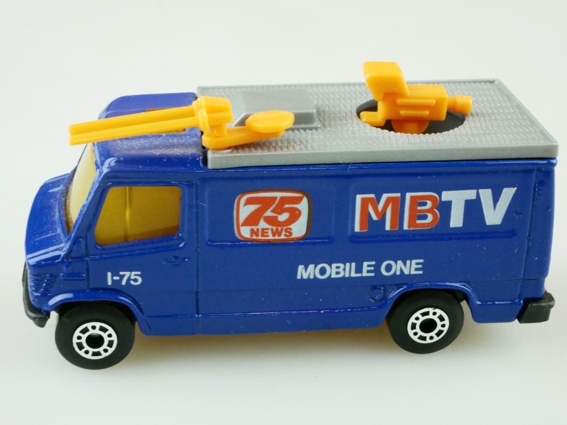 TV News Truck MBTV (68-G/73-D) - 95932