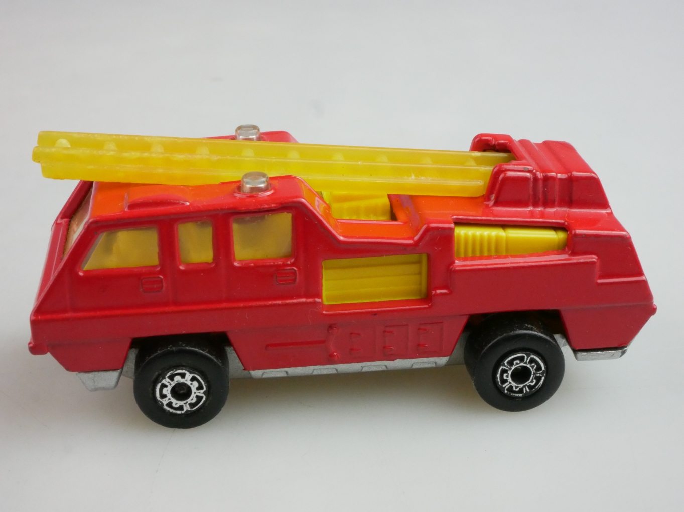 22-C Blaze Buster Fire Engine - 96678