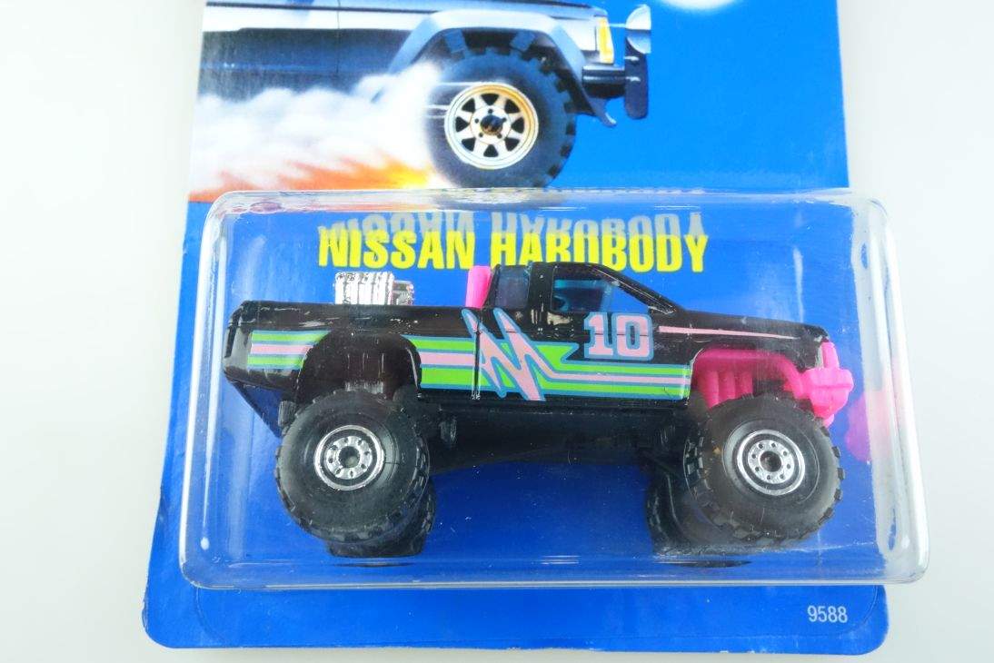 Nissan Hardbody Hot Wheels Mattel 9588 Malaysia mint blue card MOC 1:64 104500